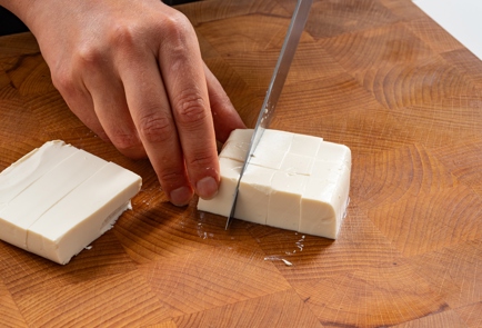 Фото шага рецепта Маринованный тофу в стиле файеркрекер 186411 шаг 2  