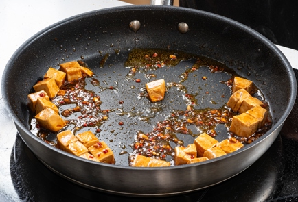 Фото шага рецепта Маринованный тофу в стиле файеркрекер 186411 шаг 8  