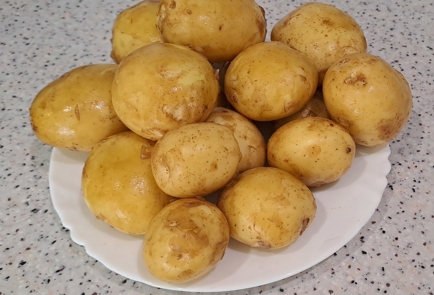 Фото шага рецепта Молодой картофель в мундире 186463 шаг 1  