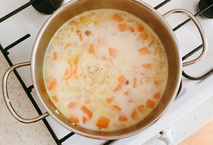 Фото шага рецепта Морковный суп с кокосовыми сливками 151246 шаг 5  