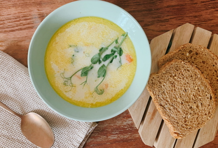 Фото шага рецепта Морковный суп с кокосовыми сливками 151246 шаг 7  