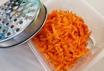 Фото шага рецепта Морковный салат с сыром и яйцом 140173 шаг 3  