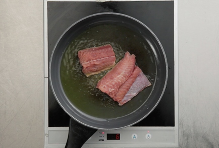 Фото шага рецепта Мраморный сом с рыбным картофельным пюре и маринадом 51187 шаг 6  