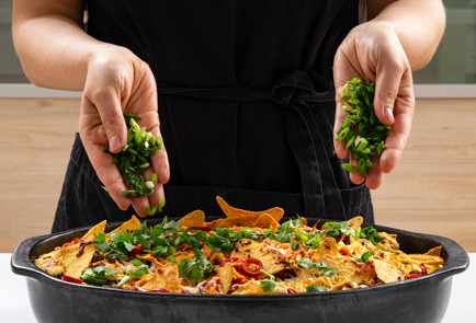 Фото шага рецепта Начос с говядиной и сыром 190680 шаг 9