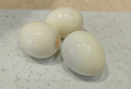 Фото шага рецепта Намазка на хлеб из яиц 190729 шаг 1  