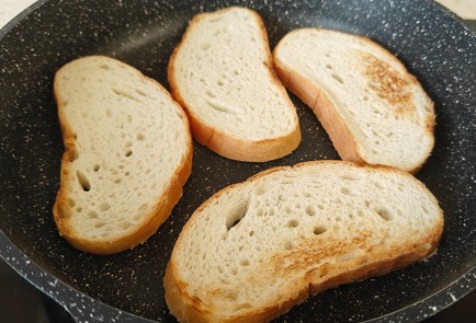 Фото шага рецепта Намазка на хлеб из яиц 190729 шаг 11  