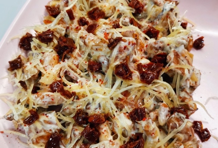 Фото шага рецепта Нежные сливочносырные лисички с вялеными томатами 152647 шаг 13  