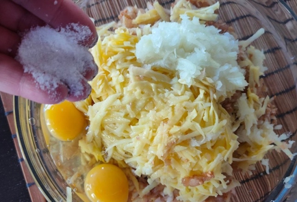 Фото шага рецепта Оладьи из баклажана и картофеля 174970 шаг 7  
