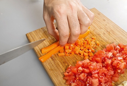 Фото шага рецепта Осьминог с артишоком и томатномятным соусом 31896 шаг 2  
