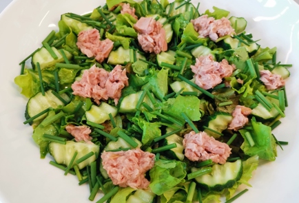 Фото шага рецепта Овощной салат с тунцом 186544 шаг 8  