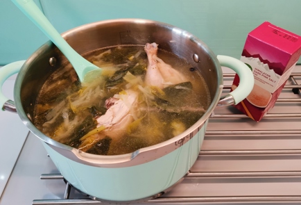Фото шага рецепта Овощной суп с цыпленком корнишон 175910 шаг 12  