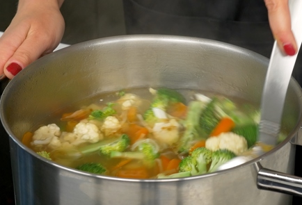 Рецепты овощных супов от наших кулинаров