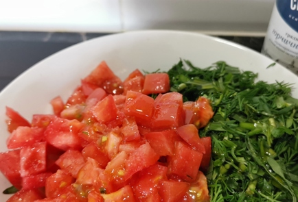 Фото шага рецепта Овощной салат с редисом и тархуном 152324 шаг 4  