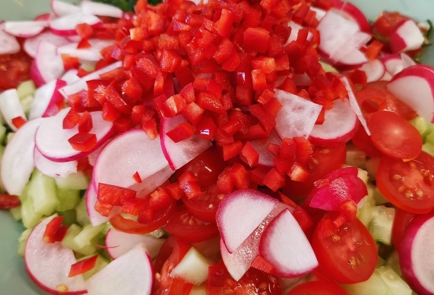 Фото шага рецепта Овощной салат с трюфельным маслом 152382 шаг 3  
