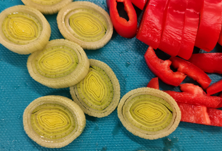 Фото шага рецепта Овощное рагу с сыром дорблю и пармезаном 151762 шаг 2  