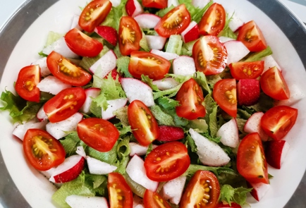 Фото шага рецепта Овощной салат с беконом и пармезаном 140714 шаг 8  