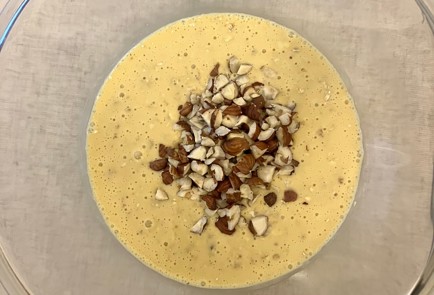 Фото шага рецепта Овсяные вафли с изюмом и фундуком 190847 шаг 8  