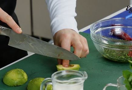 Фото шага рецепта Палтус с авокадо и сливочным терияки 136775 шаг 2  