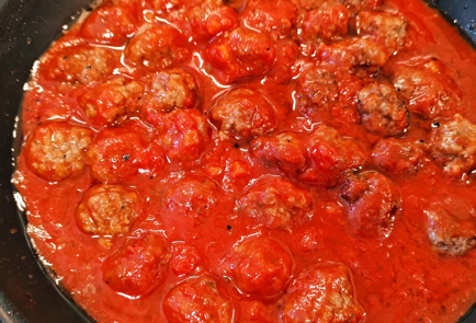 Фото шага рецепта Паста с польпетте в томатном соусе 151772 шаг 10  