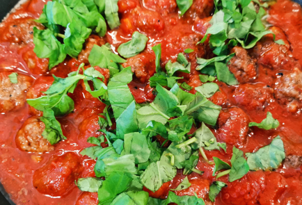 Фото шага рецепта Паста с польпетте в томатном соусе 151772 шаг 12  