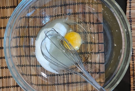 Фото шага рецепта Пирогперевертыш с персиками карамелью и корицей 174243 шаг 3  