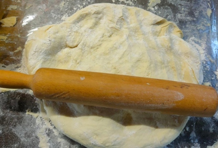 Фото шага рецепта Пирог с мясной начинкой яйцом и горошком 175623 шаг 10  