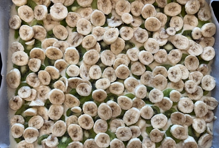 Фото шага рецепта Пирог с папайей киви и бананами 176368 шаг 10  