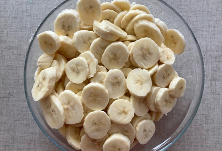 Фото шага рецепта Пирог с папайей киви и бананами 176368 шаг 4  