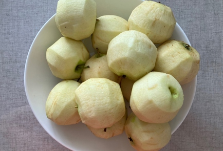 Фото шага рецепта Пирог с пряной вишней и яблоками 175942 шаг 2  