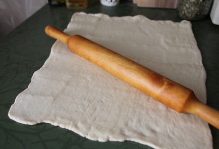 Фото шага рецепта Пирог с сыром камамбер и грушей 173332 шаг 1  