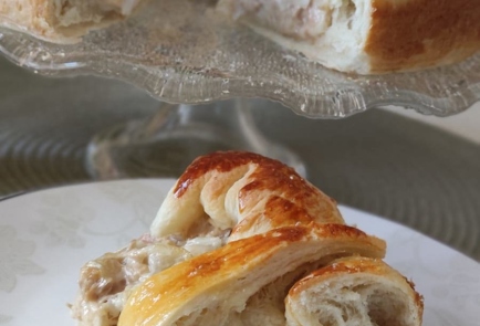 Фото шага рецепта Пирог с тунцом и сыром 173387 шаг 16  