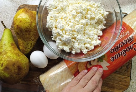 Фото шага рецепта Пирог с творогом и грушами 190864 шаг 1  