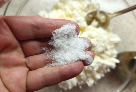 Фото шага рецепта Пирог с творогом и шпинатом 190870 шаг 3  