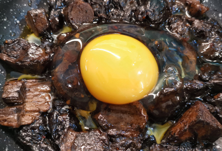Фото шага рецепта Подосиновики обжаренные в сливочном масле с яйцом 151961 шаг 5  