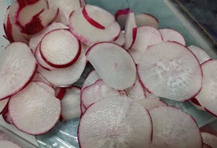 Фото шага рецепта Простой и вкусный салат 190716 шаг 2