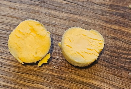 Фото шага рецепта Простые тарталетки 190854 шаг 2