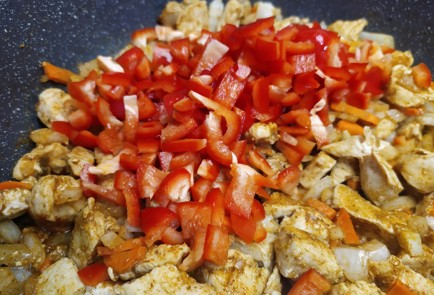 Фото шага рецепта Пшеничная каша с курицей 190893 шаг 8