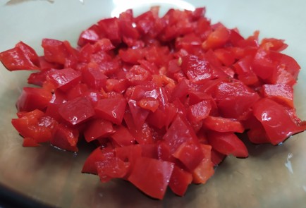 Фото шага рецепта Рубленые котлеты из куриной грудки 190734 шаг 2