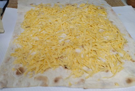 Фото шага рецепта Рулет из лаваша 190748 шаг 4