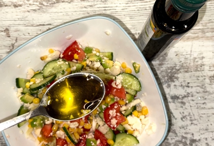 Фото шага рецепта Салат из цветной капусты с овощами и авокадо 175253 шаг 12  