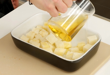 Фото шага рецепта Салат из копченой курицы с ананасом и соусом хойсин 124930 шаг 1  