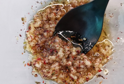 Фото шага рецепта Салат из квашеной капусты с пряными специями и базиликом 152678 шаг 5  