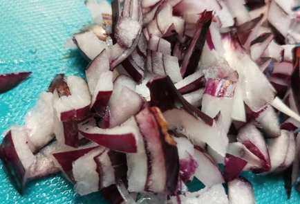 Фото шага рецепта Салат из квашеной капусты с маринованными огурцами 175403 шаг 1  