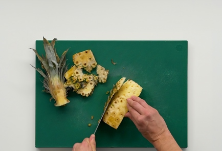 Фото шага рецепта Салат с ананасом 151438 шаг 1  