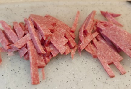 Фото шага рецепта Салат с колбасой 190743 шаг 1