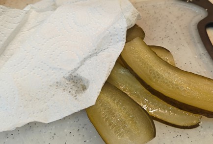 Фото шага рецепта Салат с колбасой 190743 шаг 3