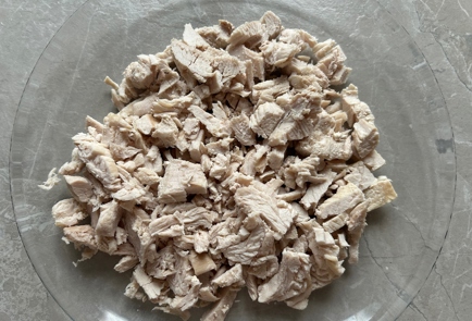 Фото шага рецепта Салат с консервированными шампиньонами 175159 шаг 5  