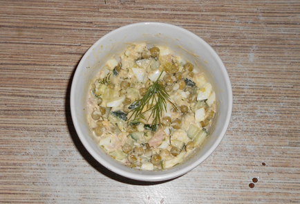 Фото шага рецепта Салат с зеленым горохом и курицей 152120 шаг 6  