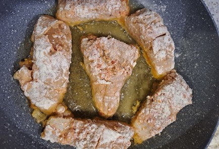 Фото шага рецепта Щука на сковороде с острым и сладким перцем 190840 шаг 10  