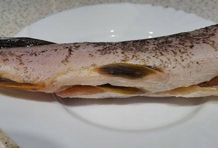 Фото шага рецепта Щука на сковороде с острым и сладким перцем 190840 шаг 2  